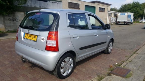 Kia Picanto - 1.1 LXE ..met een nieuwe apk leveren - 1