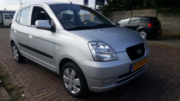 Kia Picanto - 1.1 LXE ..met een nieuwe apk leveren - 1