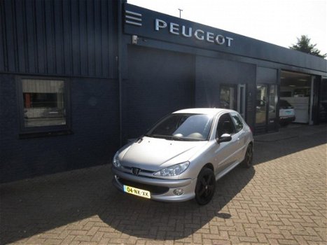 Peugeot 206 - 1.4 Quiksilver - 1