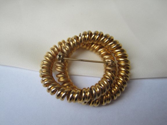 Broche goudkleurige spiraal cirkel model 4.5x3.9 cm. - Afbeelding 3