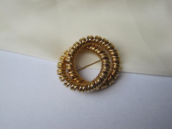Broche goudkleurige spiraal cirkel model 4.5x3.9 cm. - Afbeelding 5