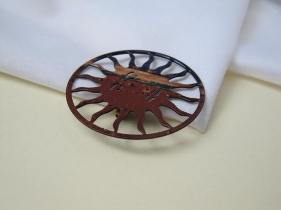 Broche emaille zon blauw bruin groen en beige tinten 4.7 cm - Afbeelding 6