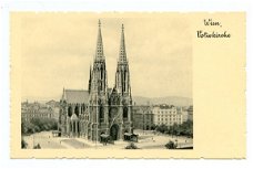 J025 Wenen Wien Votivkirche / Oostenrijk