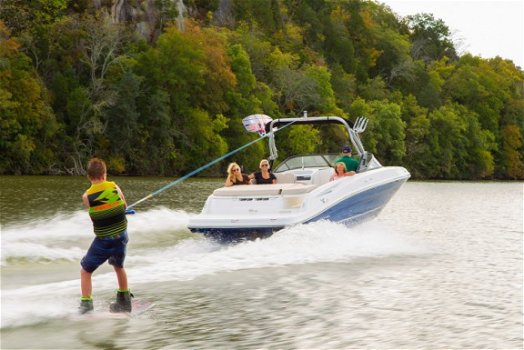 Bayliner VR6 Inboard - 6