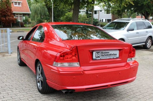 Volvo S60 - 2.5 R AWD 300pk Ex. Volvocars Zweden company car - 1