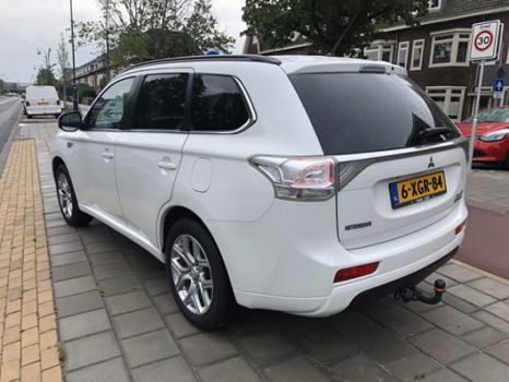 Mitsubishi Outlander - 2.0 PHEV Executive Edition nieuwstaat INC BTW - 1