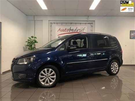 Volkswagen Touran - 1.2 TSI Highline BlueMotion * Panoramadak / Airco-ecc / 1e Eig - 1