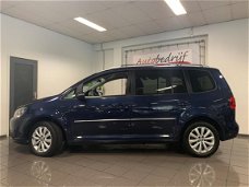 Volkswagen Touran - 1.2 TSI Highline BlueMotion * Panoramadak / Airco-ecc / 1e Eig