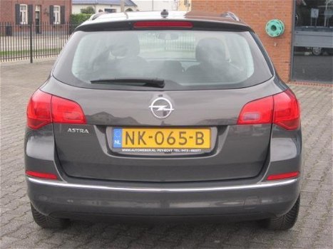 Opel Astra Sports Tourer - 1.4 Edition met Bovag garantie - 1