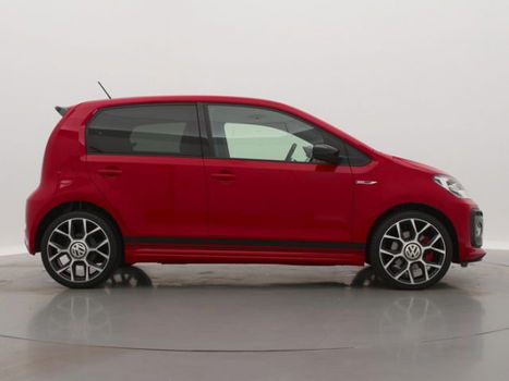 Volkswagen Up! - TSI GTI 115pk // Parkeersensoren / Climate control / Sportstoelen - 1