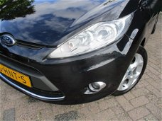 Ford Fiesta - 1.6 Titanium 5-DEURS APK 1-2021 2e eigenaar