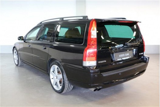 Volvo V70 - 2.5 R AWD Geartronic | 158 DKM Navi | PDC - 1