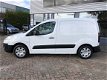 Peugeot Partner - 120 1.6 e-HDI 90 pk L1 XT Airco/Cruise/Trekhaak - 1 - Thumbnail