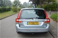 Volvo V70 - 1.6 D2 Nordic+ leer/navi/dealer onderh/NAP - 1 - Thumbnail