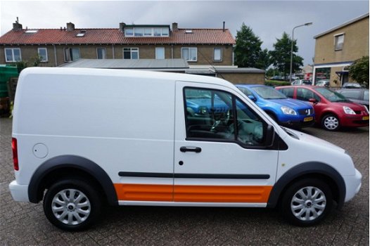 Ford Transit Connect - T200S 1.8 TDCi Trend Airco, Trekhaak, Zeer netjes - 1