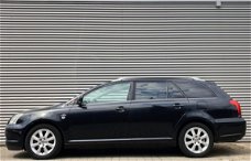 Toyota Avensis Wagon - 2.2 D-4D Linea Luna 10-2005 Zwart Metallic