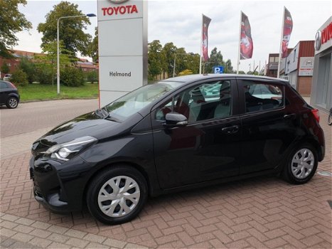 Toyota Yaris - 1.0 VVT-i 5D Energy / Navi - 1