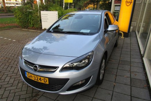 Opel Astra - 1.4 NAVIGATIE / BLUETOOTH / PARKEERSENS - 1
