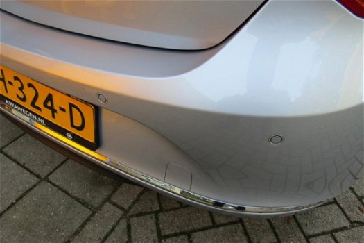 Opel Astra - 1.4 NAVIGATIE / BLUETOOTH / PARKEERSENS - 1