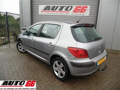 Peugeot 307 - - 2.0-16V XS A/C 5 Deurs Navi 172.576 km - 1