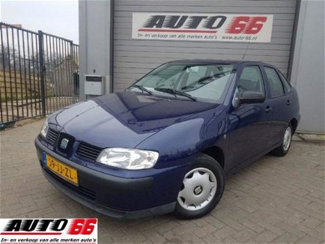 Seat Cordoba - - 1.4-16V Stella 5 Deurs Nap Nette Auto - 1