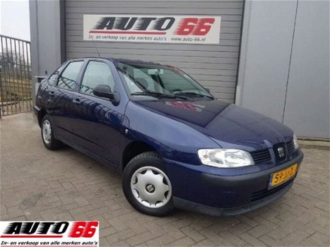 Seat Cordoba - - 1.4-16V Stella 5 Deurs Nap Nette Auto - 1