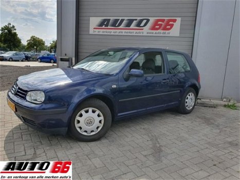 Volkswagen Golf - - 1.6 16V - 1