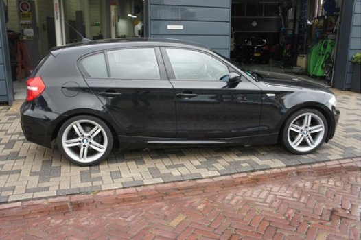 BMW 1-serie - 116i M-PAKKET GEREVISEERDE MOTOR - 1