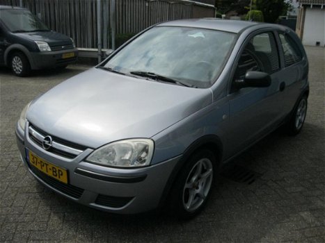 Opel Corsa - 1.0-12V Essentia - 1