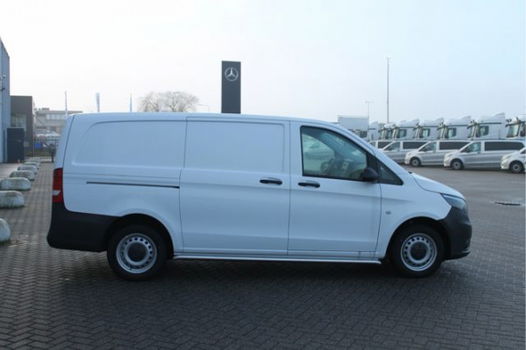 Mercedes-Benz Vito - 111 CDI Bestelwagen Airco Trekhaak Betimmering 