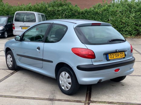 Peugeot 206 - 1.4 Gentry/Automaat/Airco/Stuurbkr - 1