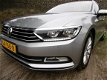 Volkswagen Passat Variant - Edition-R/Adaptive CC/LederenSportst./2XLed/3XChrome/Inr&Gar.Mogelijk - 1 - Thumbnail