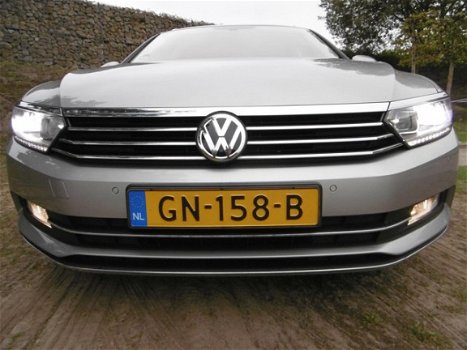 Volkswagen Passat Variant - Edition-R/Adaptive CC/LederenSportst./2XLed/3XChrome/Inr&Gar.Mogelijk - 1