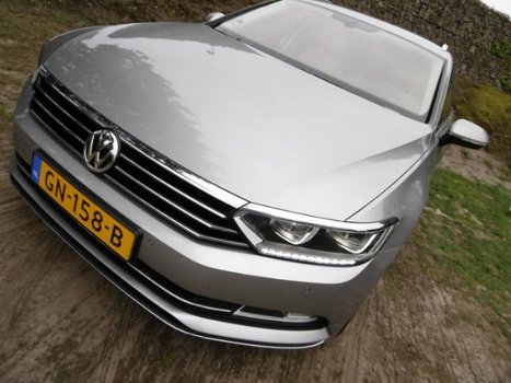 Volkswagen Passat Variant - Edition-R/Adaptive CC/LederenSportst./2XLed/3XChrome/Inr&Gar.Mogelijk - 1