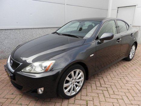 Lexus IS - 250 2.5 Business - 1