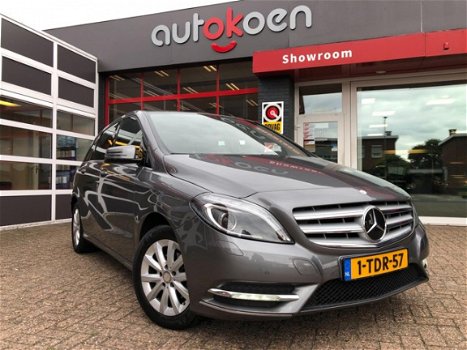 Mercedes-Benz B-klasse - 180 Ambition *AUTOMAAT/TREKHAAK - 1