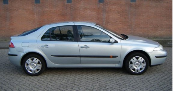 Renault Laguna - 1.6 16V Authentique - 1