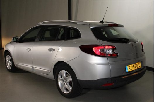 Renault Mégane Estate - 1.5 dCi*Ex Defensie*NAVI*PDC*CRUISE*A/C*LED - 1