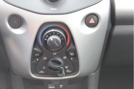 Toyota Aygo - 1.0 VVT-i x-fun*AIRCO*CRUISE*USB*LED*11dKM - 1