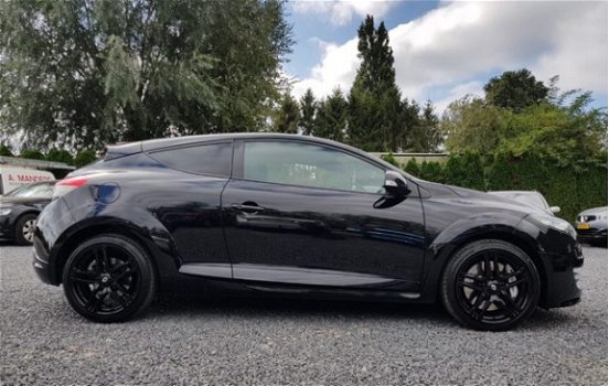 Renault Mégane Coupé - 2.0 Turbo Sport 265 RS - 1