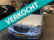 Mercedes-Benz E-klasse - 200 K. Avantgarde PANO/AUTOMAAT/STOELVERWARMING/SUPER MOOIE AUTO - 1 - Thumbnail