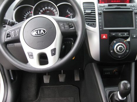 Kia Venga - 1.4 CVVT Seven airco/trekh:/cruisc:/navigatie - 1