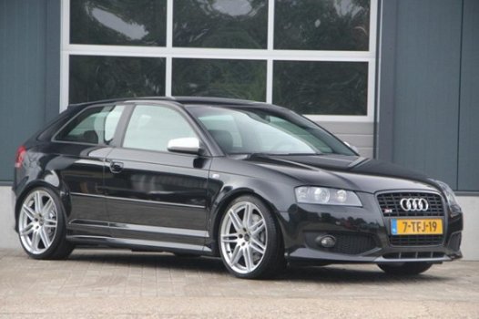 Audi A3 - S3 2.0 TFSI QUATTRO XENON NAVI BOSE 19” RS4 - 1