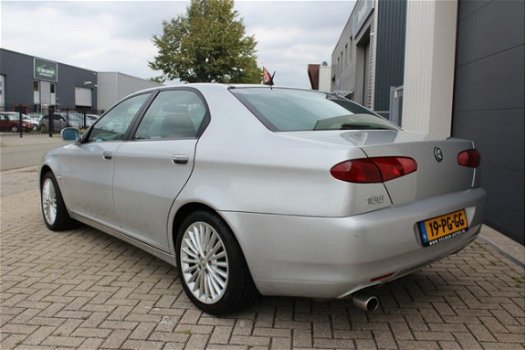 Alfa Romeo 166 - 2.0 T.Spark Distinctive, NAVI, Leer, Clima - 1