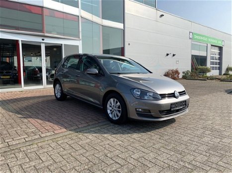 Volkswagen Golf - 1.6 TDI Trendline - 1