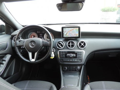 Mercedes-Benz A-klasse - 250 Aut7 211pk Ambition AMG-line - 1