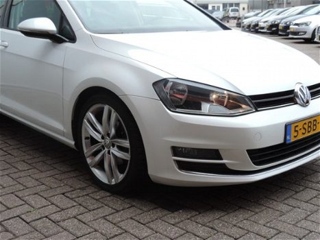 Volkswagen Golf - 1.6 TDI 5drs Highline (leer, panodak, groot navi) - 1