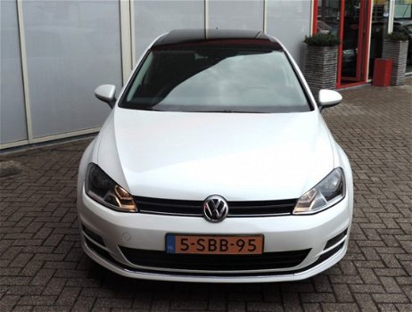 Volkswagen Golf - 1.6 TDI 5drs Highline (leer, panodak, groot navi) - 1