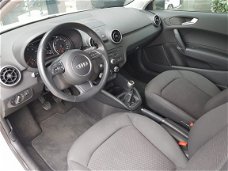 Audi A1 - 1.2 TFSI Attraction Parkeersensoren, Navigatie