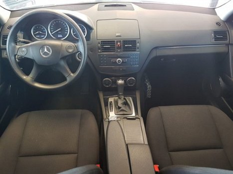 Mercedes-Benz C-klasse - 180 K Elegance Weinig kilometers NAP, eerste eigenaar, parkeersensoren - 1